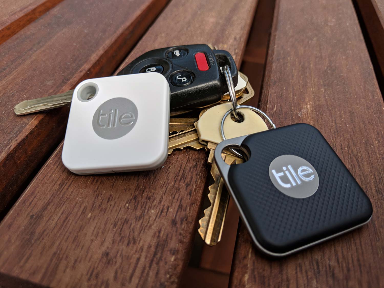 bluetooth tracking tile