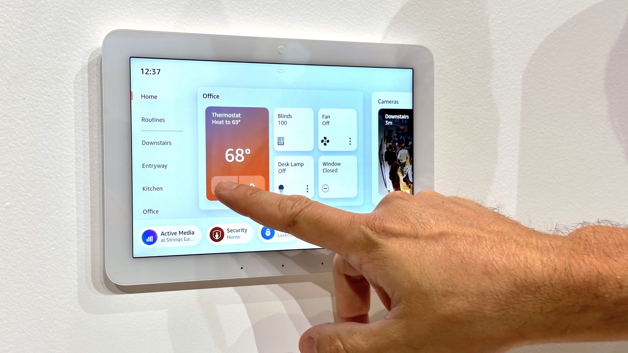 Amazon Echo Hub Panel