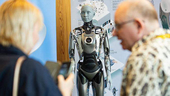 Robot Humanoid Canggih